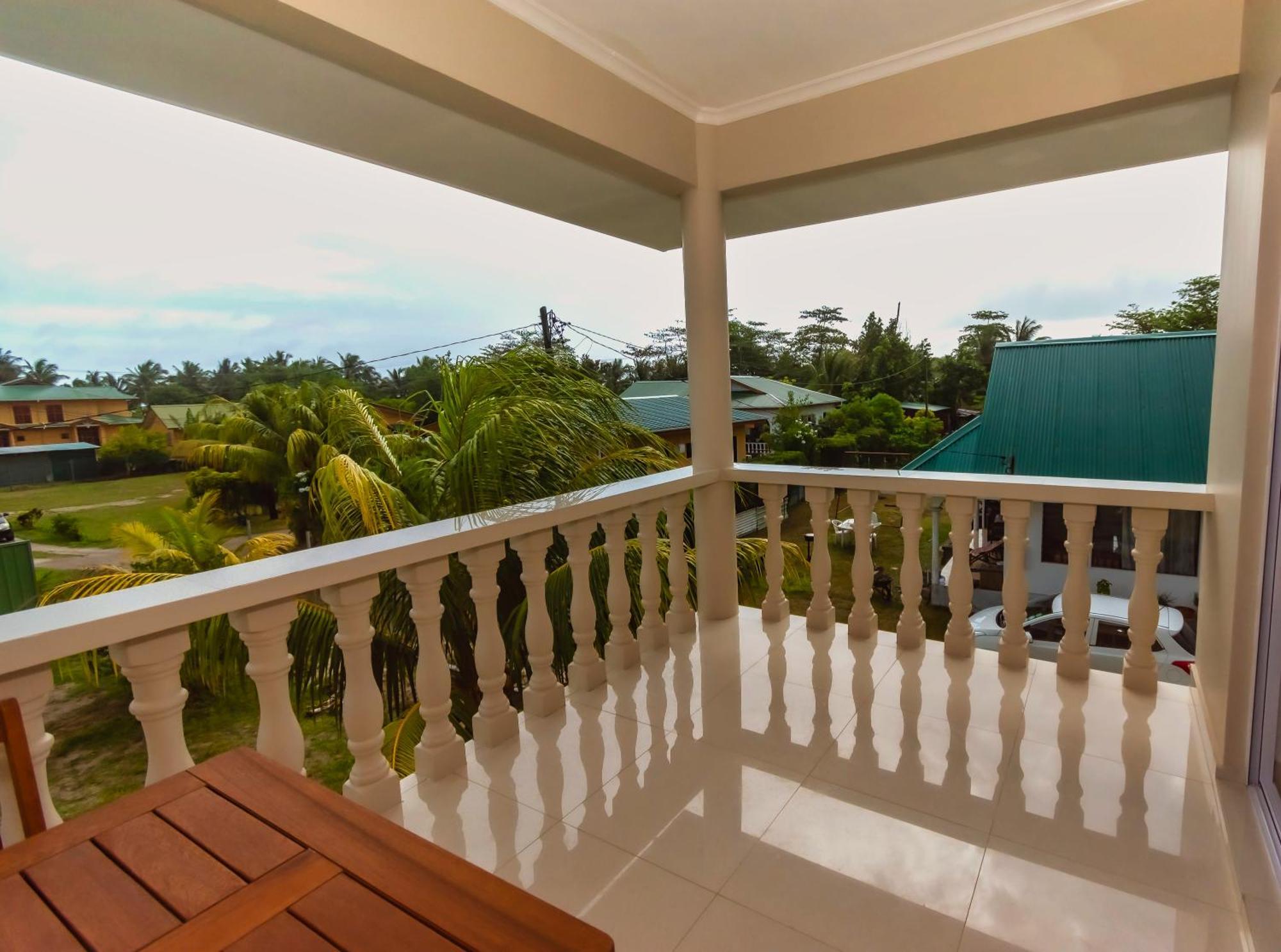Apartamento Blue Sky Self Catering Grand Anse  Exterior foto