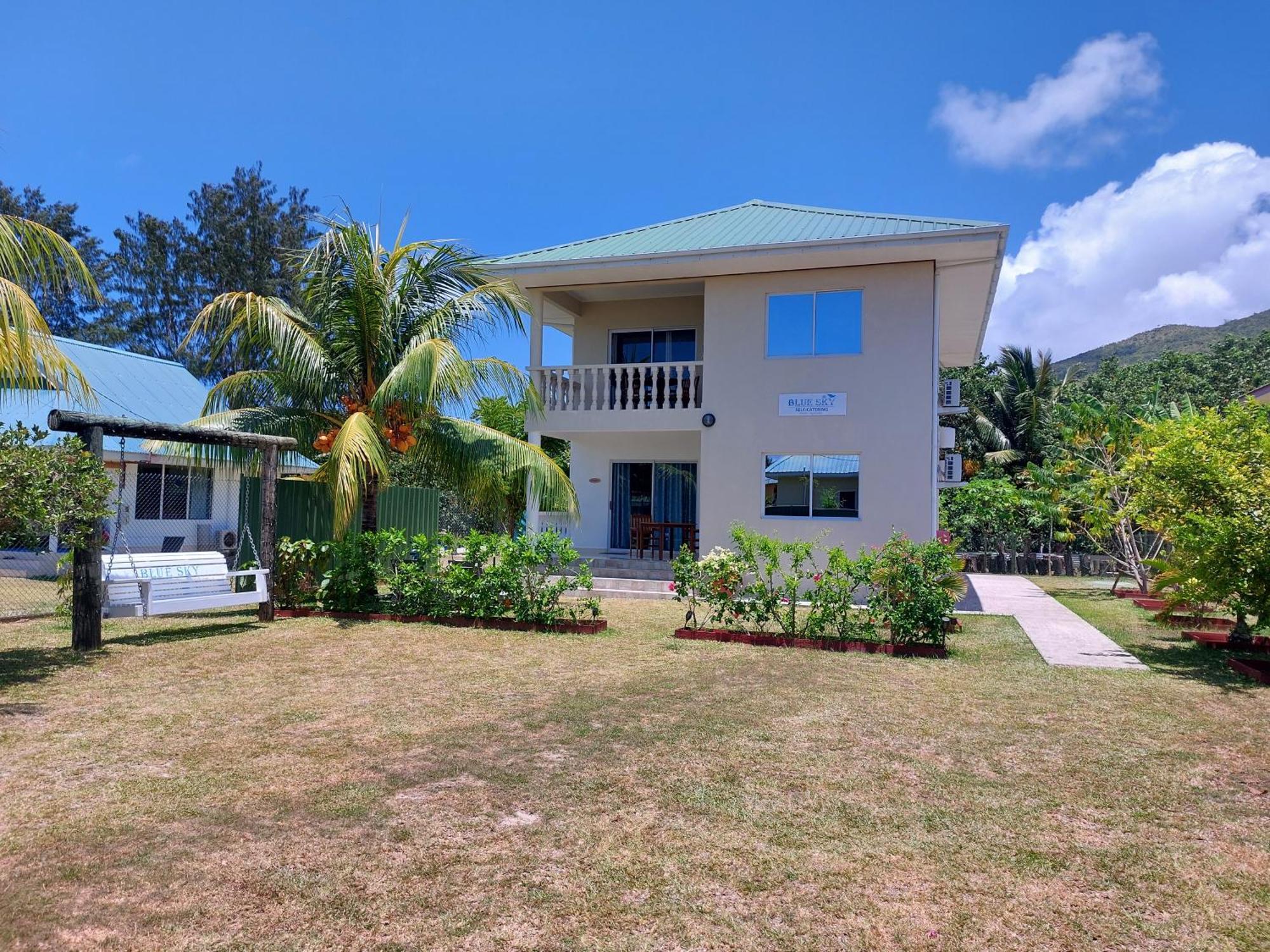 Apartamento Blue Sky Self Catering Grand Anse  Exterior foto